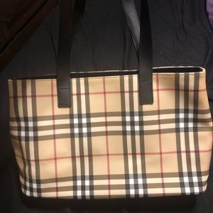 Burberry AUTHENTIC Bag size medium